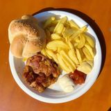 Meniu pulpa de pui dezosata cu cartofi Dippers