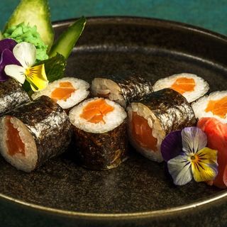 Maki cu somon