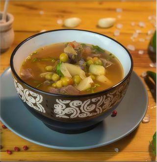 Ciorba taraneasca de vacuta cu legume