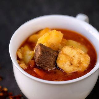 Ciorba gulaș de manzat