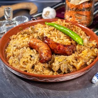 Meniu carnați de la garnița