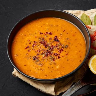 Supă cremă de linte arăbească 