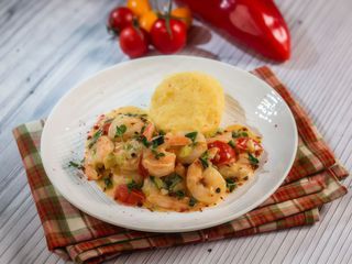 Creveți in sos de vin și sos chilly 