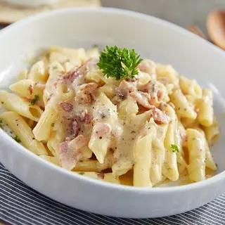 Penne carbonara