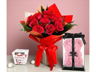 Pachet Ziua Femeii – 11 Trandafiri, Raffaello & Ursuleț Roz
