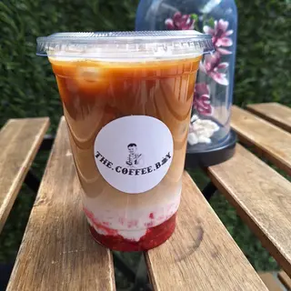 Raspberyy ice latte