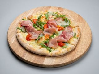 Pizza prosciutto crudo