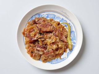 Varza cu afumatura - 2 portii