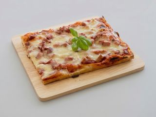 Pizza Quattro Carni (450-500 gr)