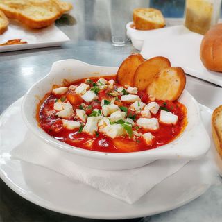 Creveti Saganaki