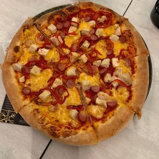 Pizza Pollo STAR