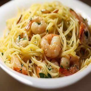 Spaghetti Aglia Olio cu Creveti