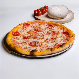 Pizza Prosciutto e Salami
