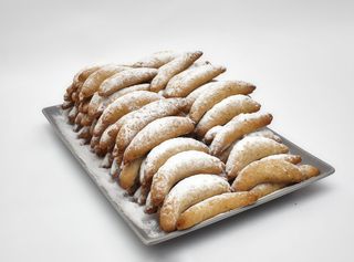 Cornulețe semilună cu nucă