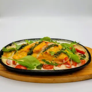 Piept de pui capresse la cuptor