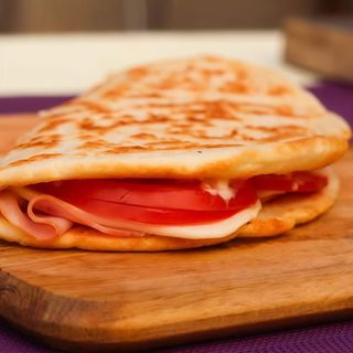 Piadina șuncă