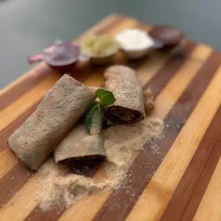 Clatita cu Nutella si biscuiti