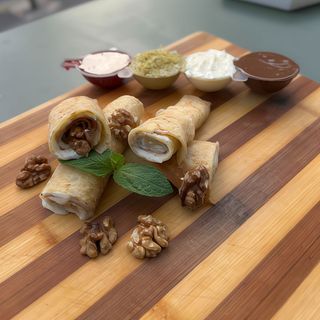 Clatita cu ciocolata alba si nuca