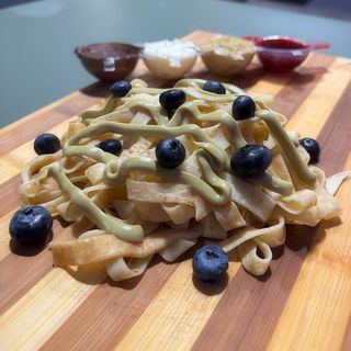 Clatite Tagliatelle - fistic si afine