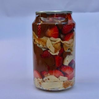 DOZA  - clatite cu nutella si capsuni