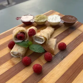 Clatita cu ciocolata alba si zmeura
