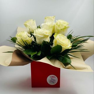 Aranjament cu trandafiri Pure White