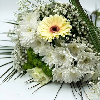 Buchet crizanteme Country Garden