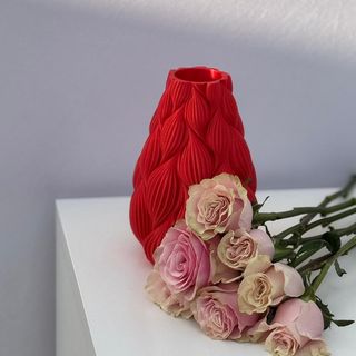 Buchet cu trandafiri Ready to Enjoy Red (include si vaza)