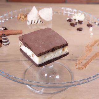 Prăjitură cu brânză