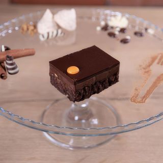 Prăjitură Snickers