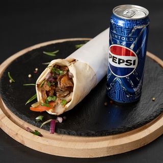 SHAORMA VITĂ CURCAN CLASICĂ & PEPSI DOZĂ