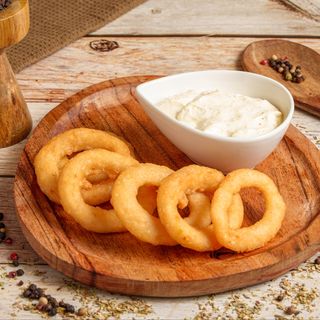 Inele de Ceapă cu Sos