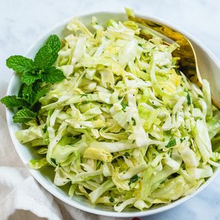 Salată de varză albă