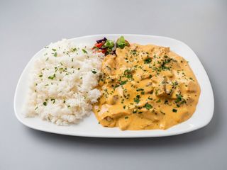 Pui Stroganof cu orez
