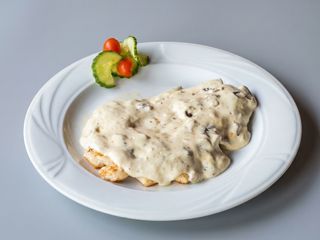 Piept de pui cu sos gorgonzola