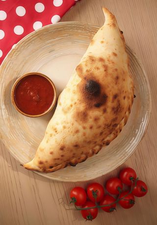 Pizza Calzone di Napoli