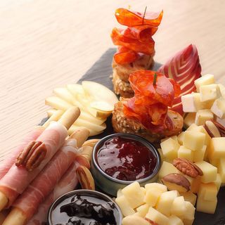 Prosciutto, salami & cheese