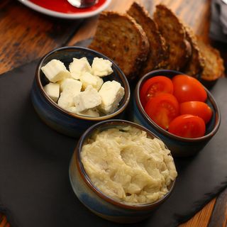 Salata de vinete cu telemea