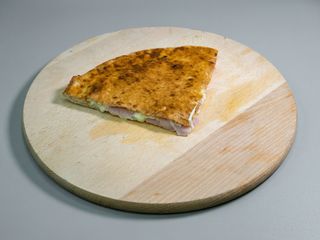 Allmundo Triunghi CU PUI SI BACON