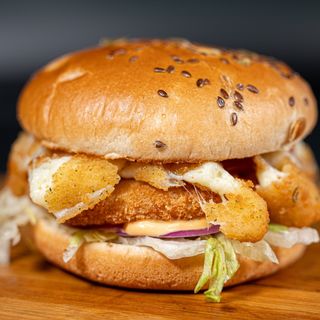 Burger cheesy chicken