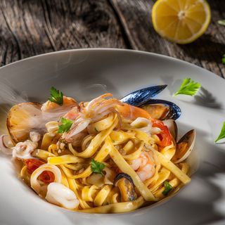 Spaghette cu fructe de mare