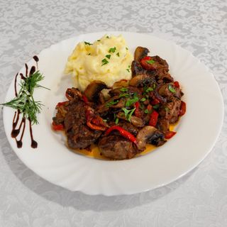 Ficatei lionezi cu piure din cartofi