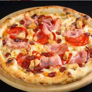 Pizza Con Carne'