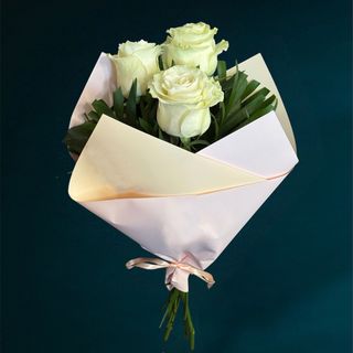 Buchet 3 Trandafiri Albi