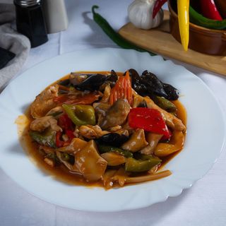 Pui cu legume (nepicant) 