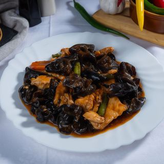 Pui cu urechi de lemn (nepicant)