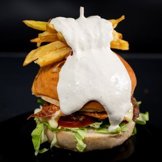Capone Garlic Bomb Burger