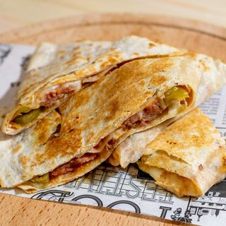Quesadilla cu vita