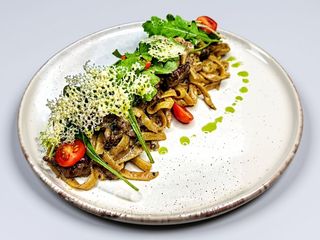 Penne cu muschi de vita, trufe, hribi si rosii cherry 450g