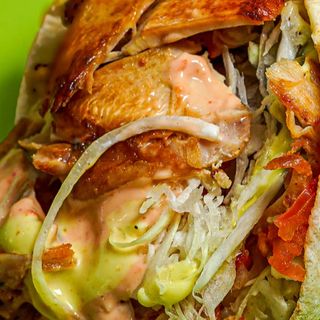 Shaorma mare la farfurie